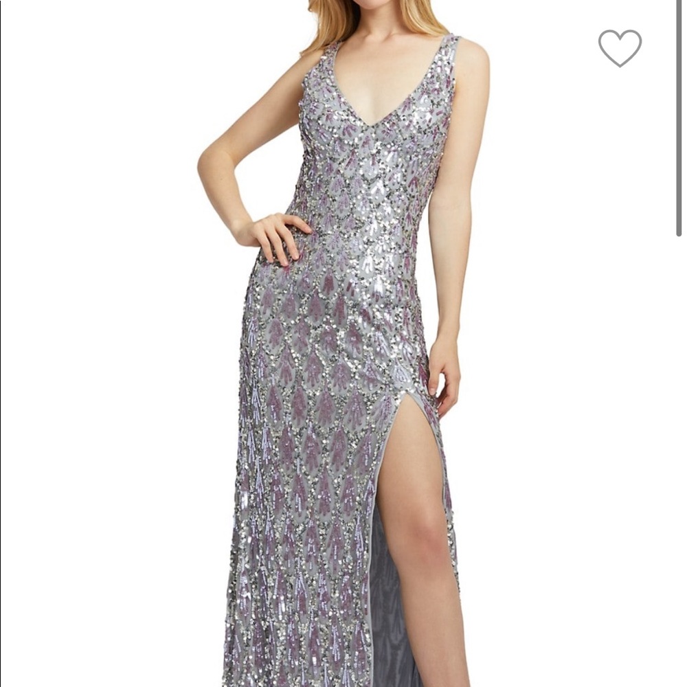 🎉HP🎉 MacDuggal size 2 purple gown